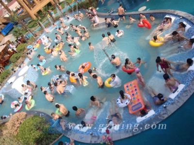 水療池